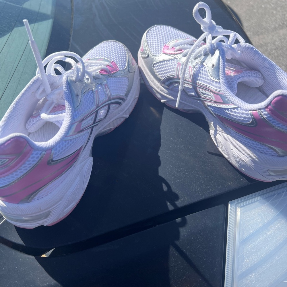 Asics women’s White and Pink Sneakers